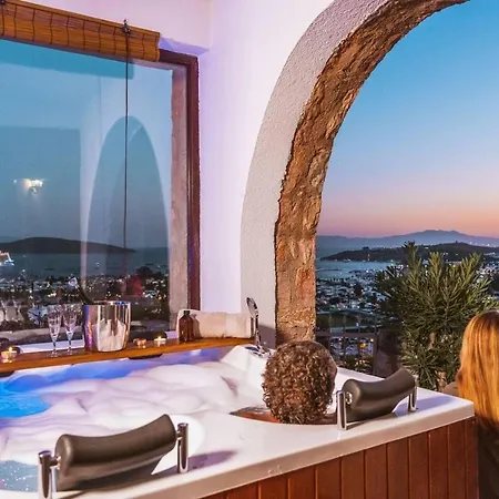 Stunning In With Jacuzzi מלון